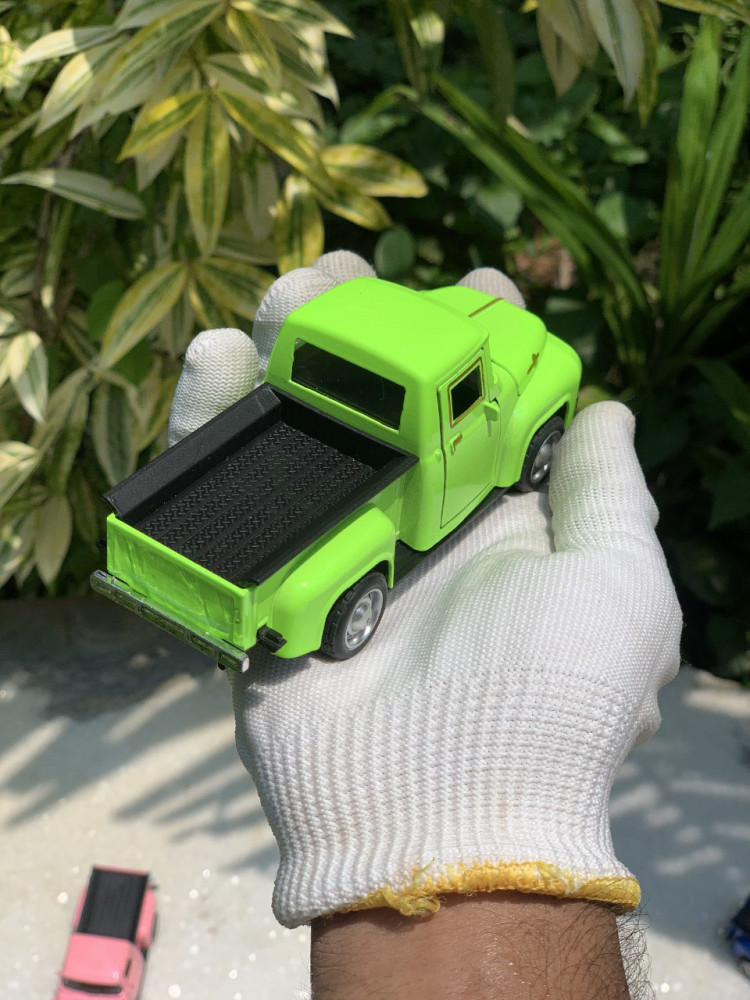 1:32 Ford F100 - Classic Colors