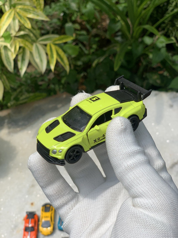 1:64 Bentley Continental GT3 - Mini Racer