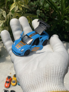 1:64 Porsche 911 GT3 RS - Pocket Rocket