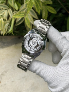 V7 Premium Quality Chain Watch - Trending Magnetic Orbit Dial