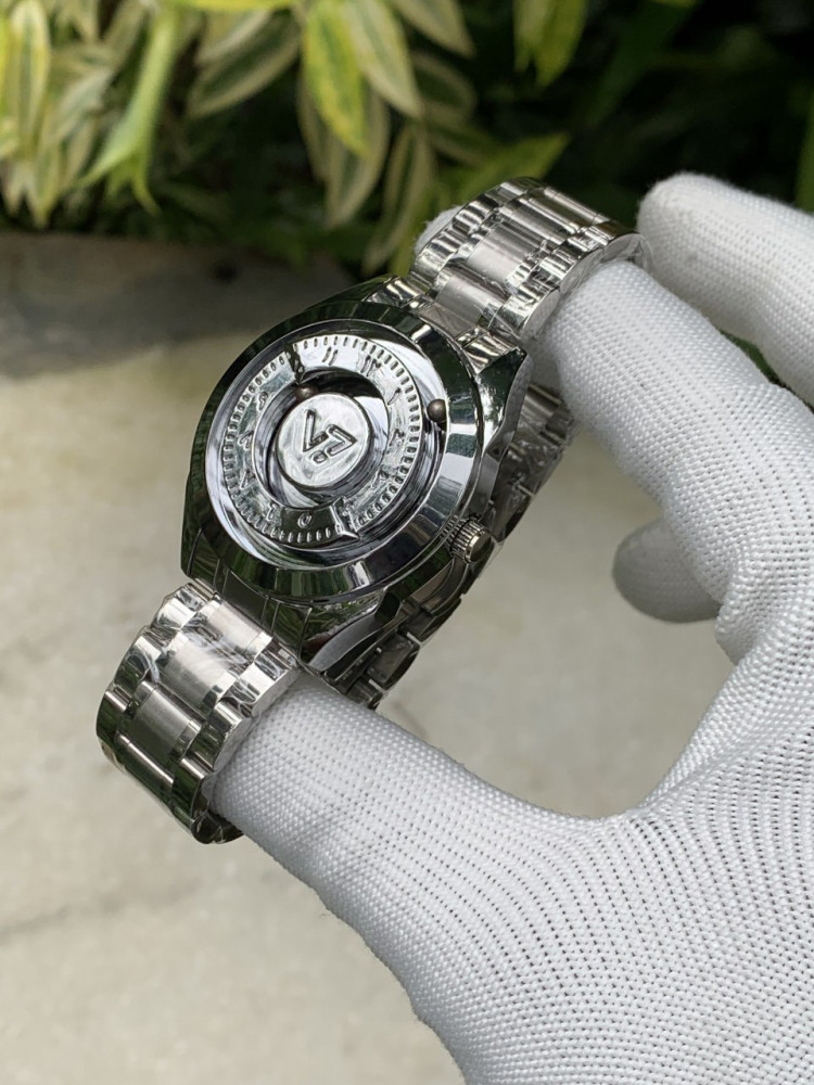 V7 Premium Quality Chain Watch - Trending Magnetic Orbit Dial