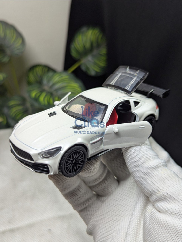 Own a piece of luxury with this 1:36 Mercedes-Benz AMG GT metal miniature