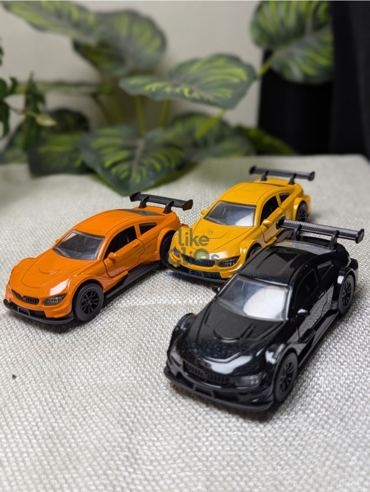 Rev up your collection with this 1:43 scale BMW M2