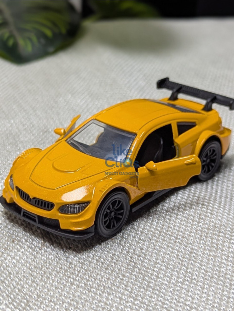 Rev up your collection with this 1:43 scale BMW M2