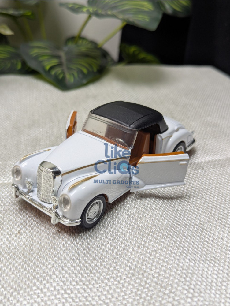 Cruise in classic luxury with the Mercedes-Benz 300S Cabriolet 1:32 scale miniature