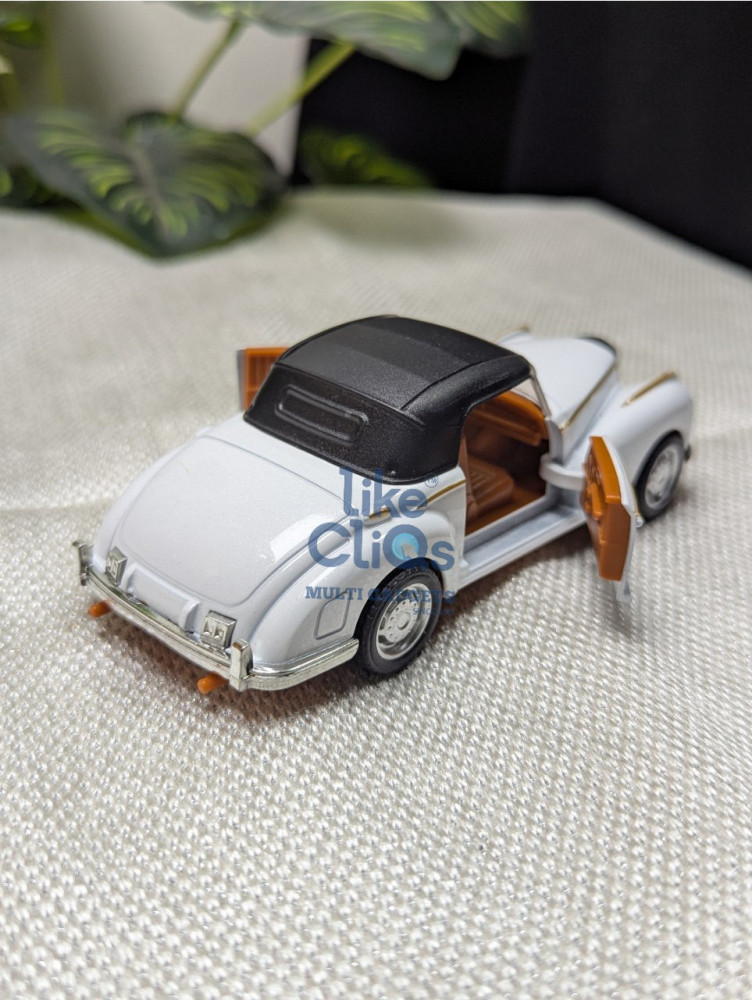 Cruise in classic luxury with the Mercedes-Benz 300S Cabriolet 1:32 scale miniature