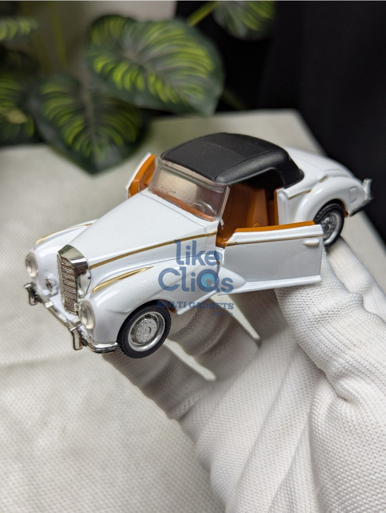 Cruise in classic luxury with the Mercedes-Benz 300S Cabriolet 1:32 scale miniature
