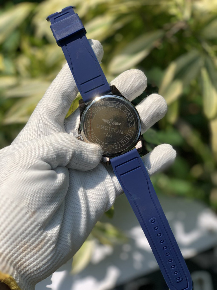 Stylish Breitin Analog Watch