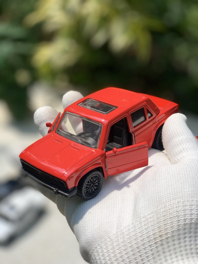 Add a touch of vintage charm with this 1:32 Scale Lada metal miniature
