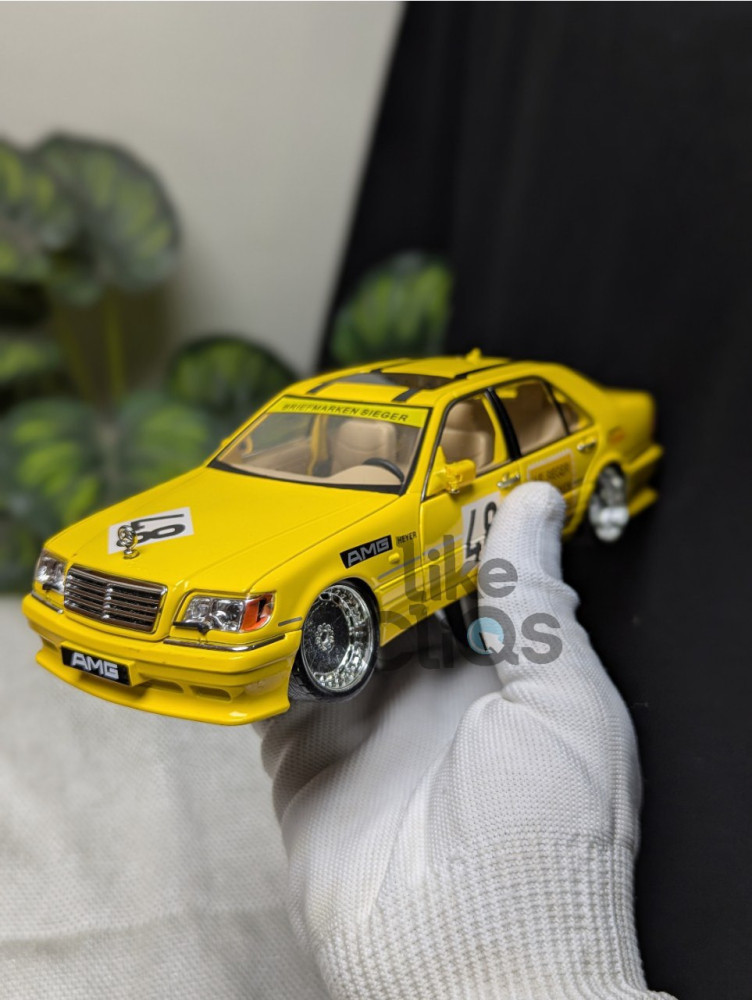 1:24 Scale Mercedes-Benz W140 - A Collector's Dream