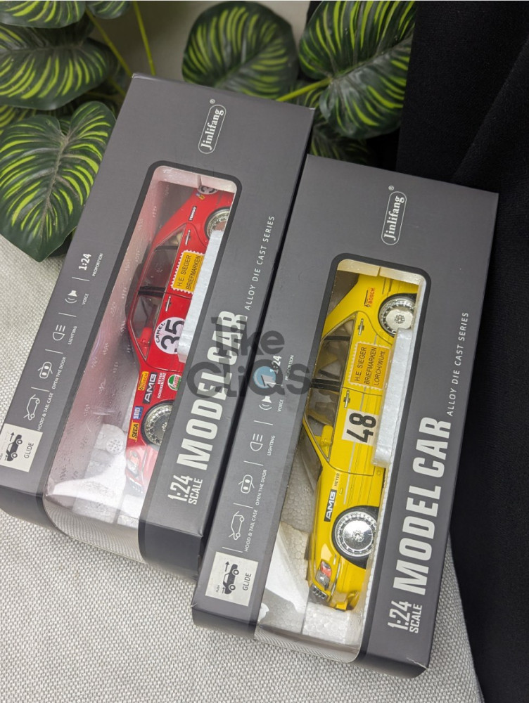 1:24 Scale Mercedes-Benz W140 - A Collector's Dream