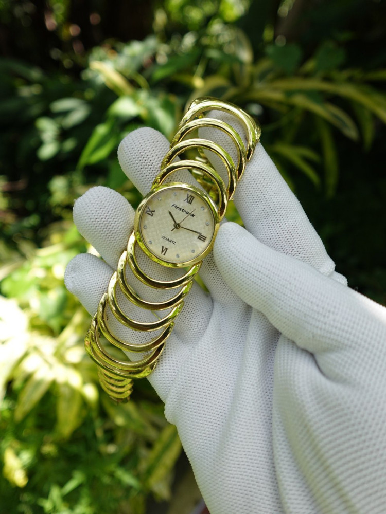 Special Combo Offer: Gold Chain Watch & Matching Chain for Girls - Just 249