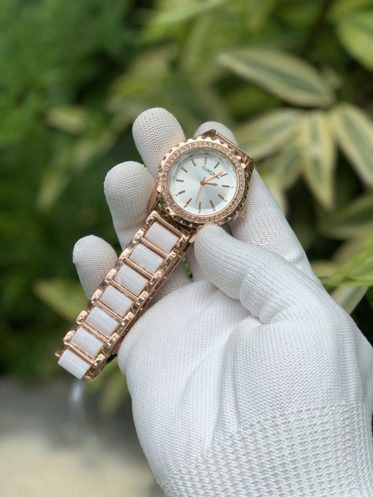 Custom Ceramic Round Dial Watch - Premium, Versatile & Affordable