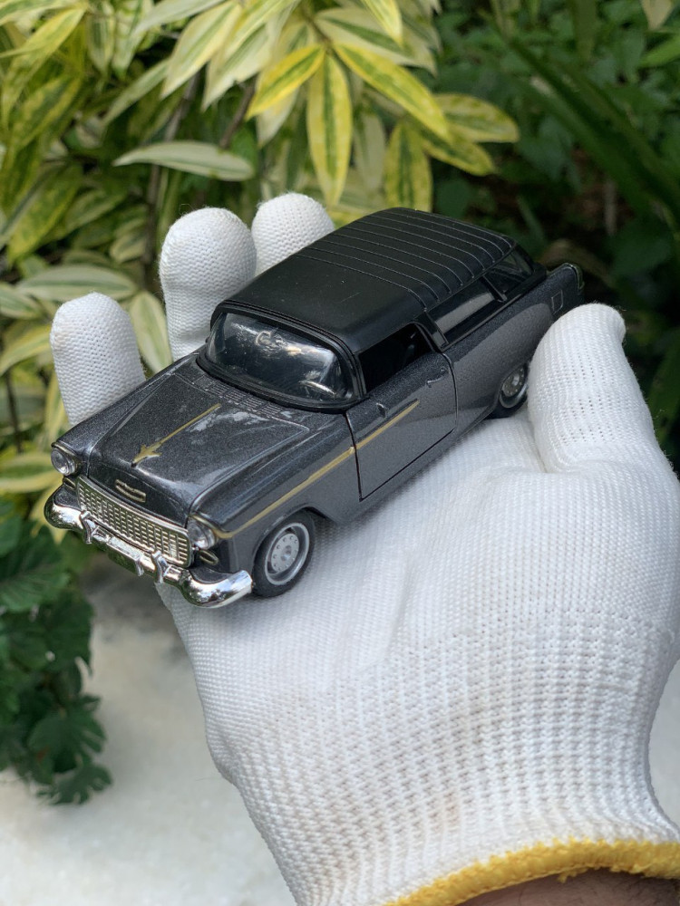 1:32 Classic Chevy Bel Air - Tri-Tone Treasure