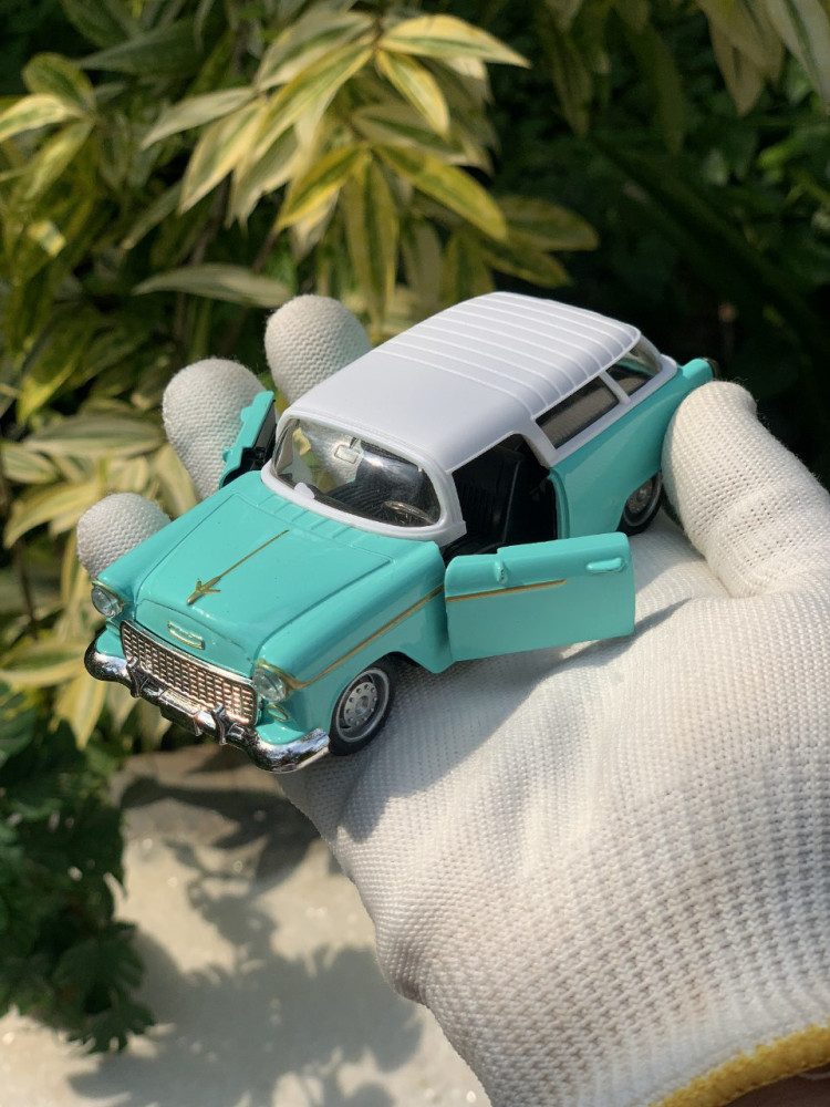 1:32 Classic Chevy Bel Air - Tri-Tone Treasure