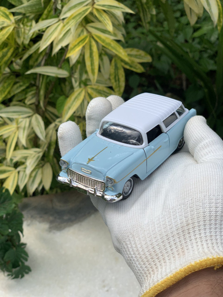 1:32 Classic Chevy Bel Air - Tri-Tone Treasure