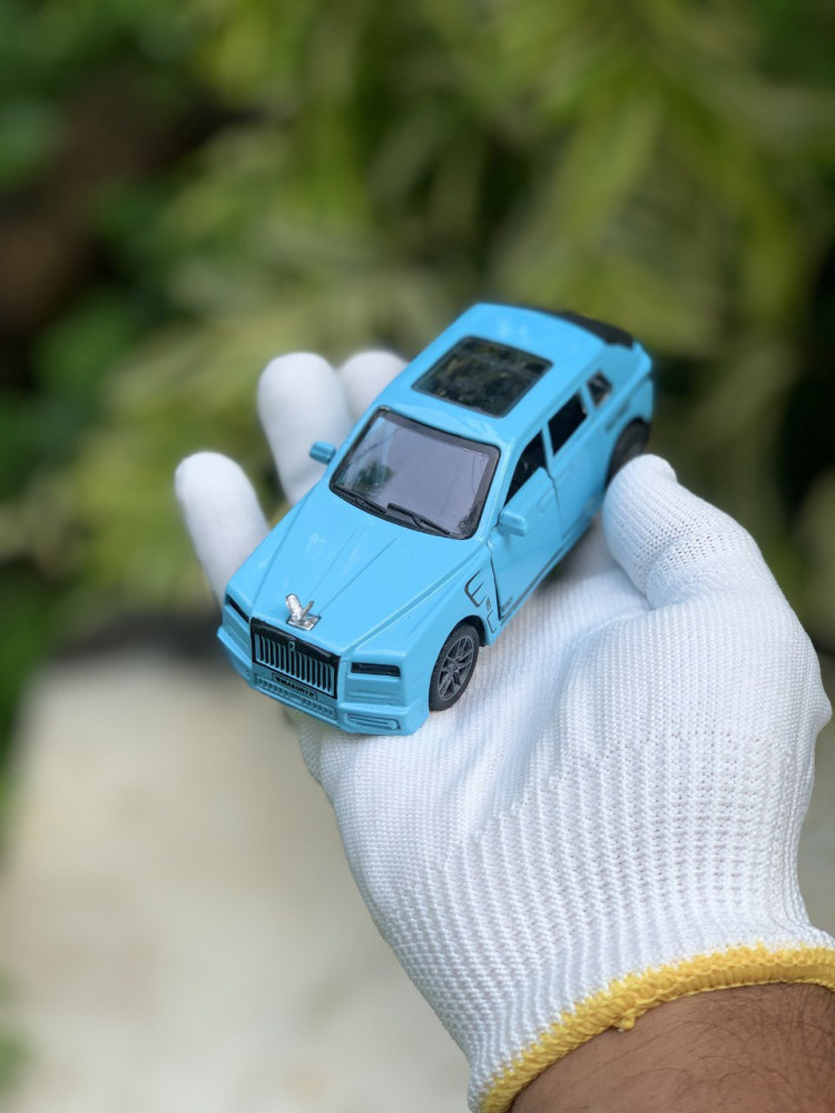 1:32 Rolls-Royce - Luxury with Lights & Sound