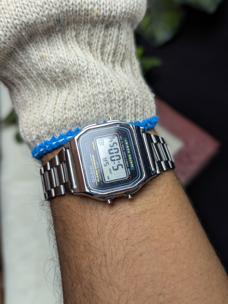 GASIO: Retro Vibes, Modern Tech! ⌚️