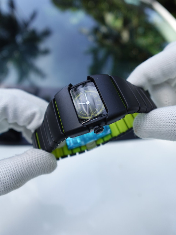 Trending Watch Combo: D-Line Analog Watch & Leather Wallet