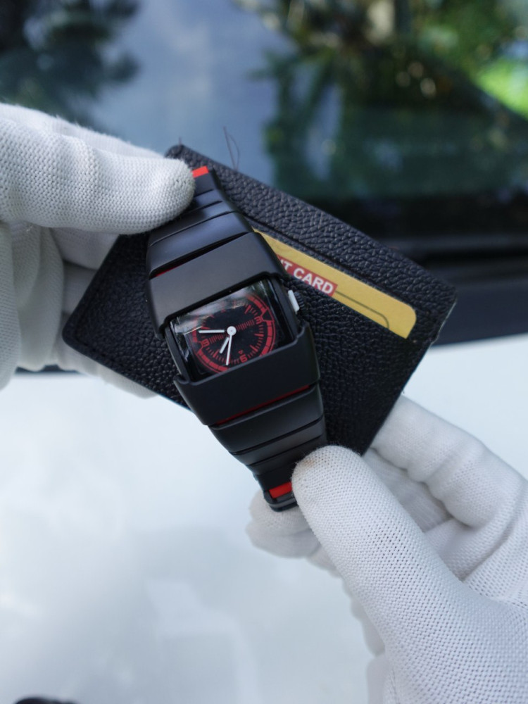 Trending Watch Combo: D-Line Analog Watch & Leather Wallet