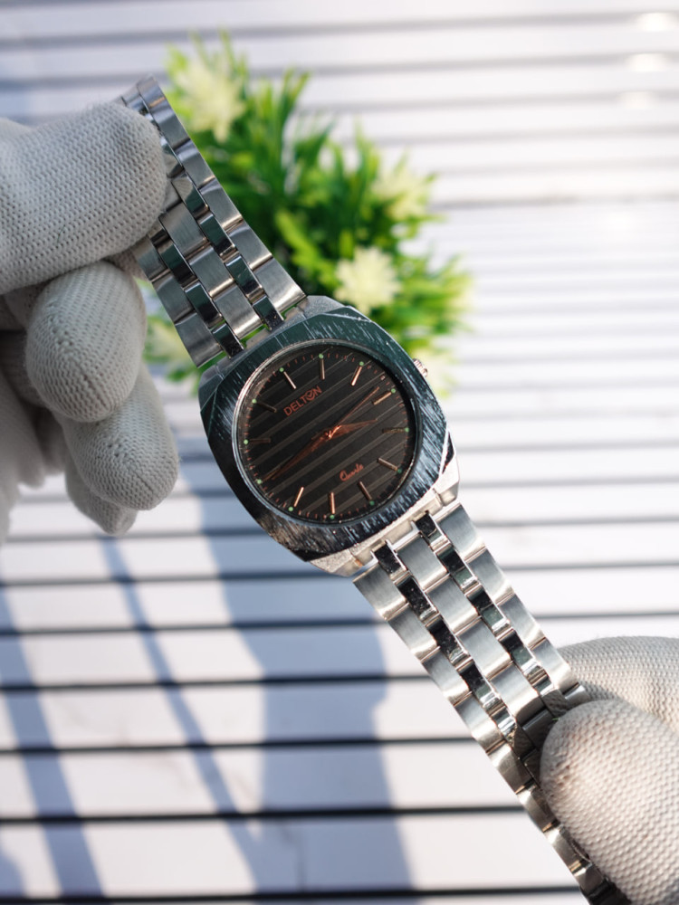 Effortless Elegance: Delton Premium Slim Analog Watch