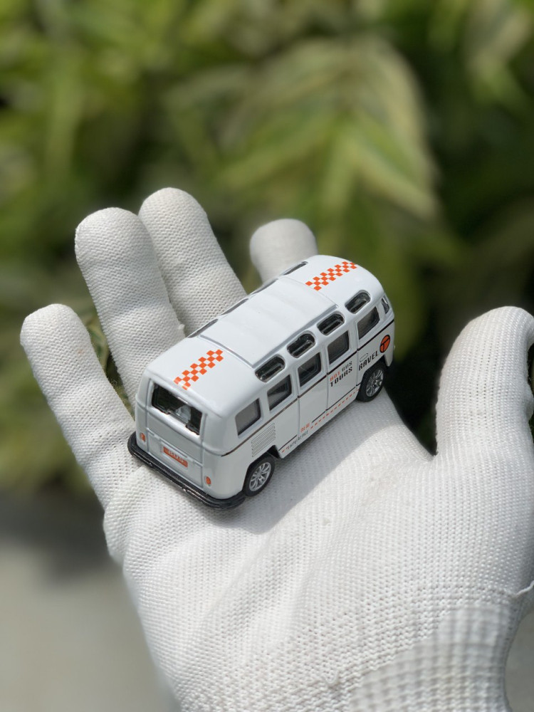 1:64 VW Type 2 Bus - Classic Metal Miniature