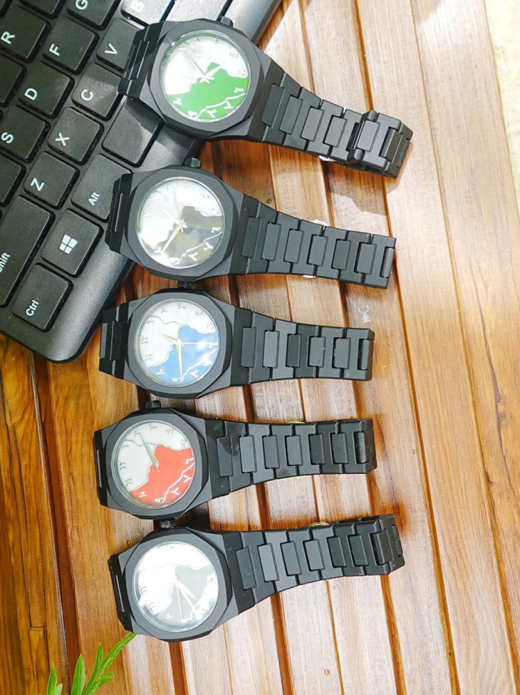 Trending Arabic Aura Watch - Unique Dial, Fiber Chain & Affordable