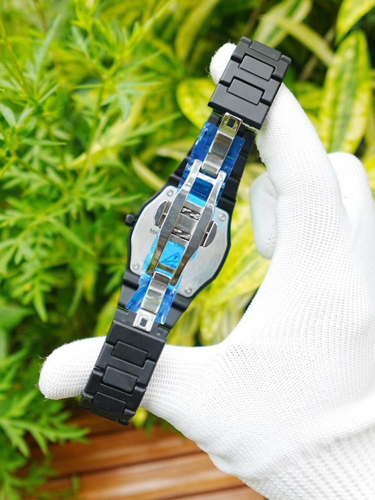 Trending Arabic Aura Watch - Unique Dial, Fiber Chain & Affordable