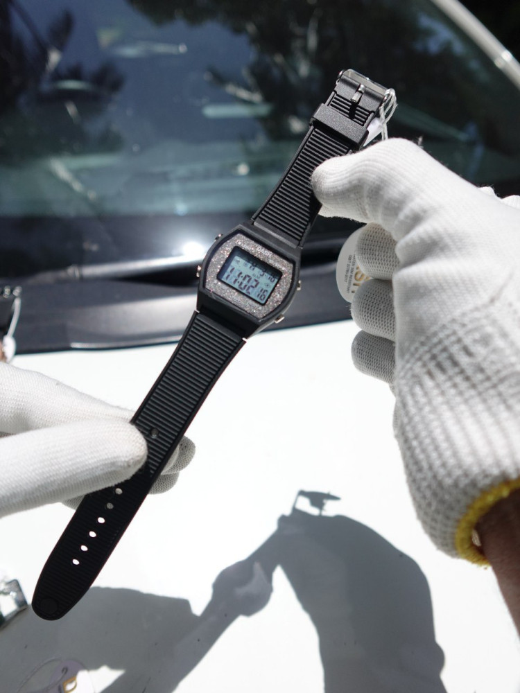 Girls' Digital Watch: Classic Design & Premium Quality