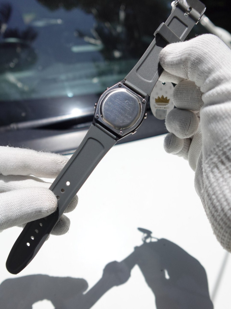 Girls' Digital Watch: Classic Design & Premium Quality