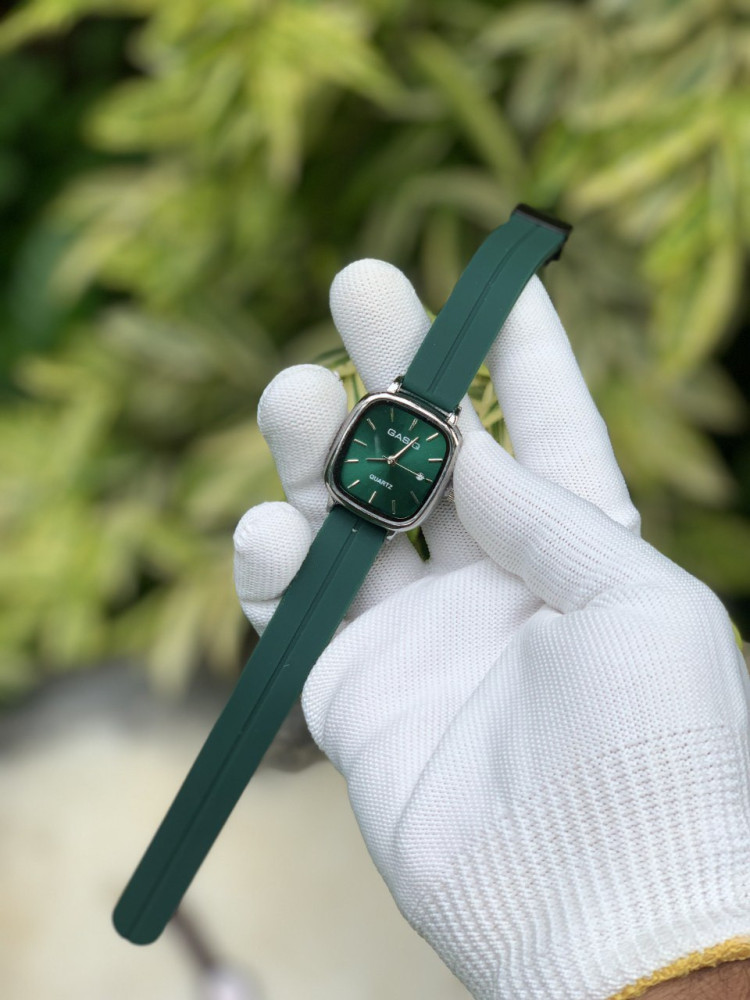 Gasiq: Stylish Oval Dial Analog Watches