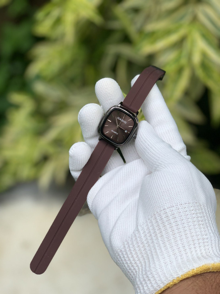 Gasiq: Stylish Oval Dial Analog Watches