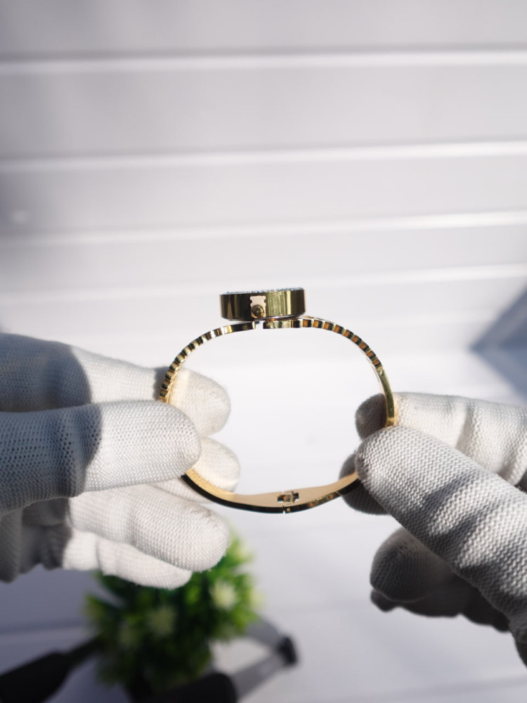 Anti-Tarnish Luxury Bracelet Watch for Girls