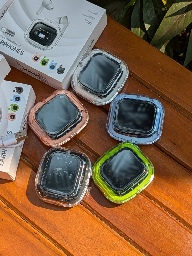 Experience immersive audio with the UltraPods Air Max