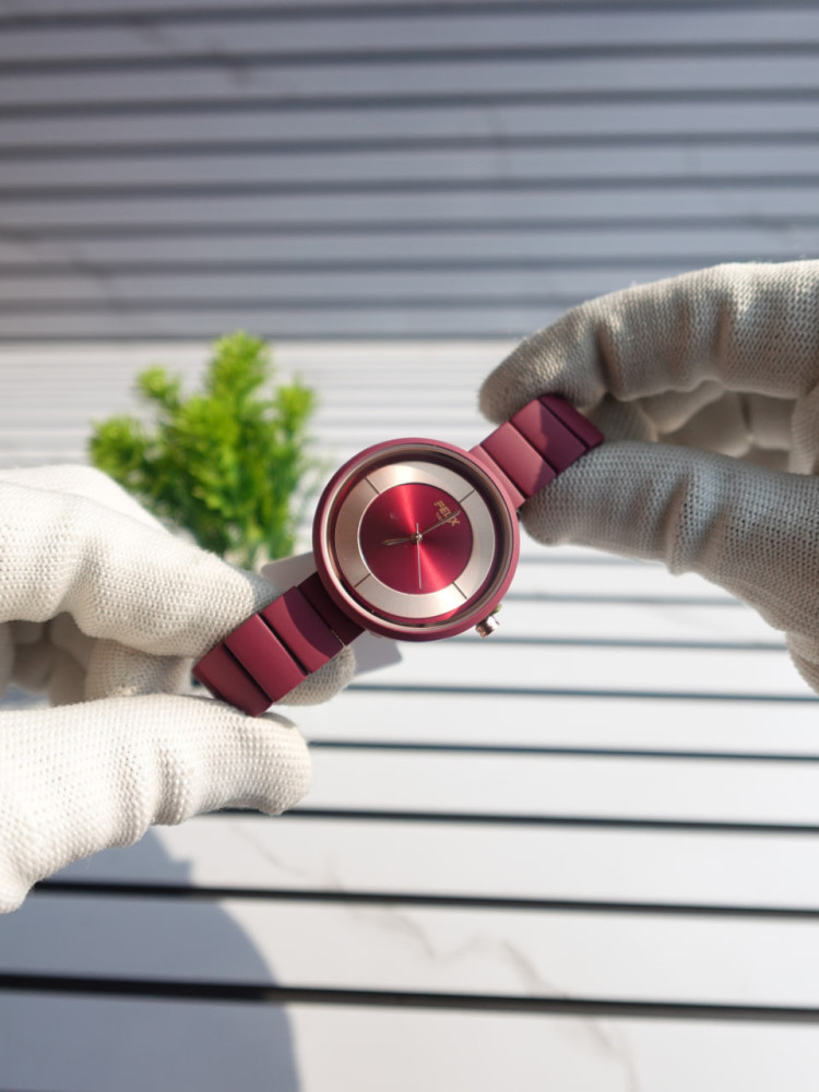 Style Meets Breeze: Felix Premium Girl’s Chain Watch & Mini Fan Combo