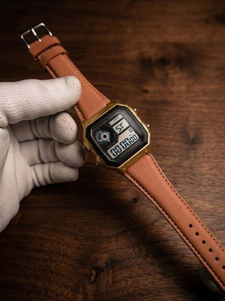 WQ1102-Gold-TanStrap
