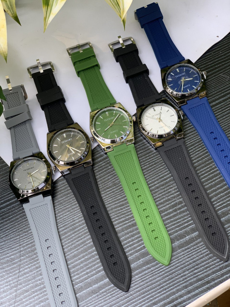 Time for style with TEESORT watches