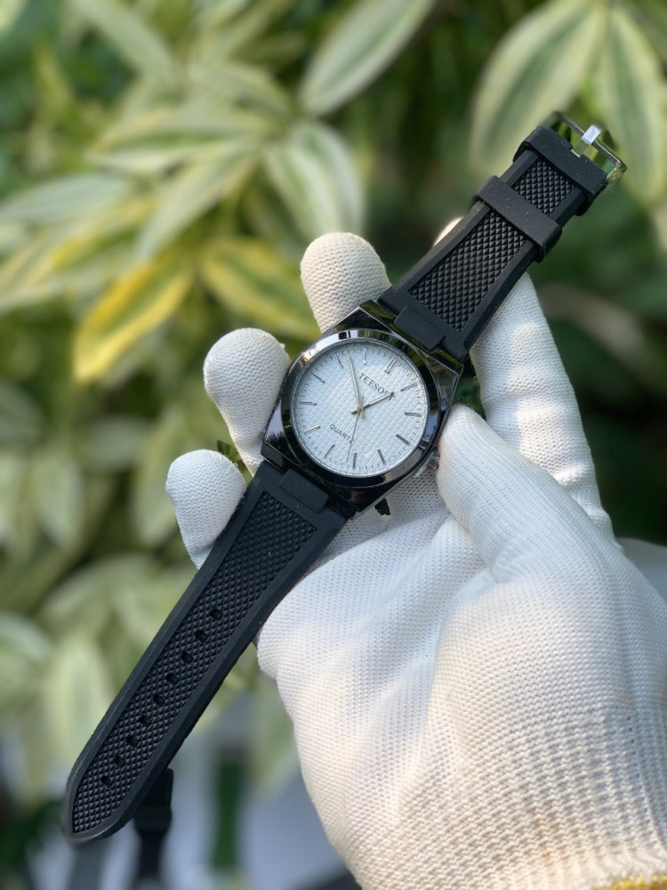 Time for style with TEESORT watches