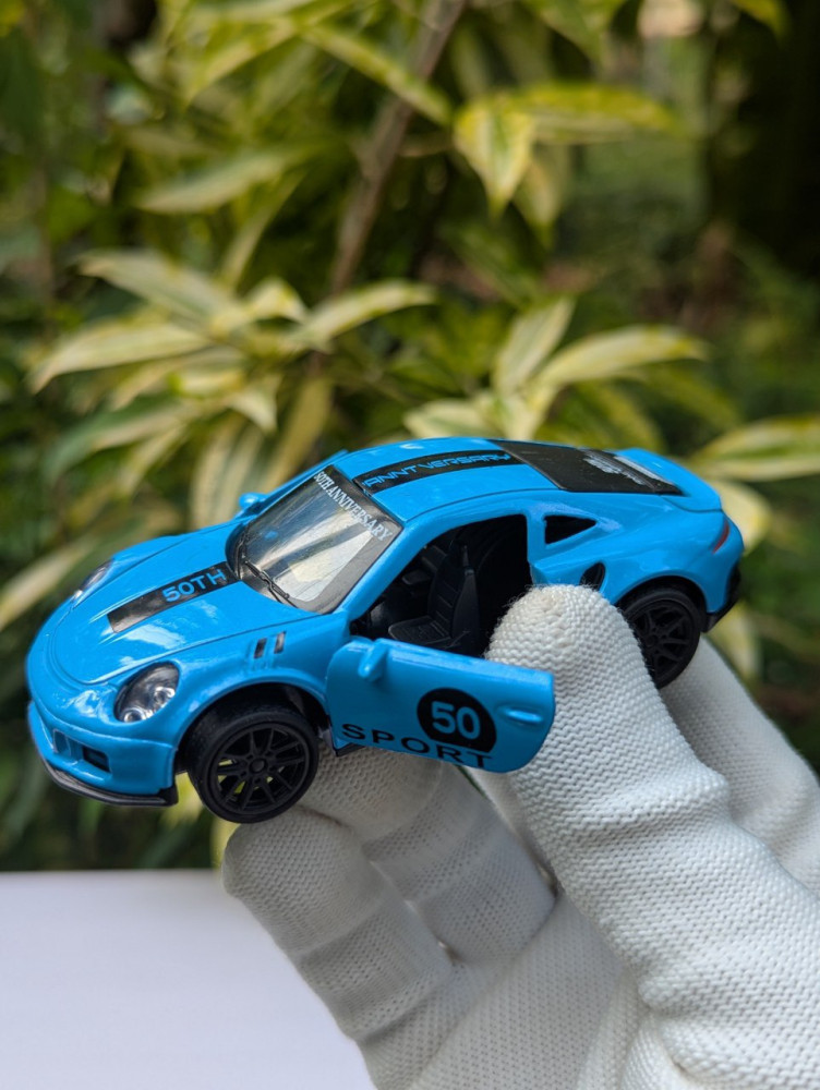 1:43 Porsche 911 - 50th Anniversary Edition