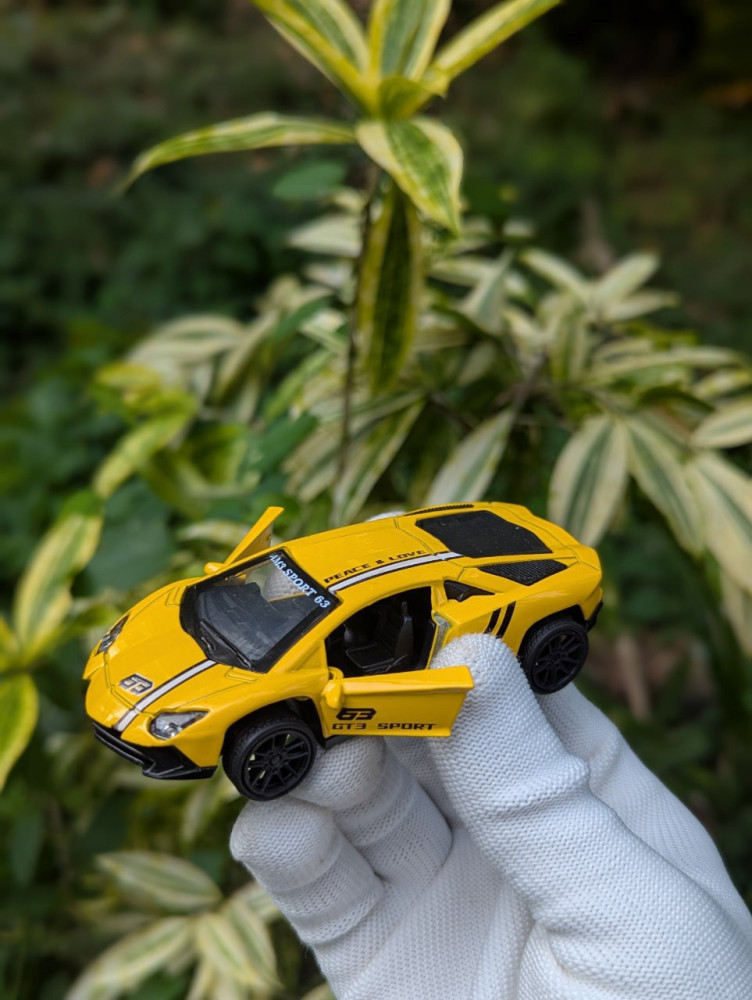 1:43 Lamborghini Aventador - Supercar Sensation