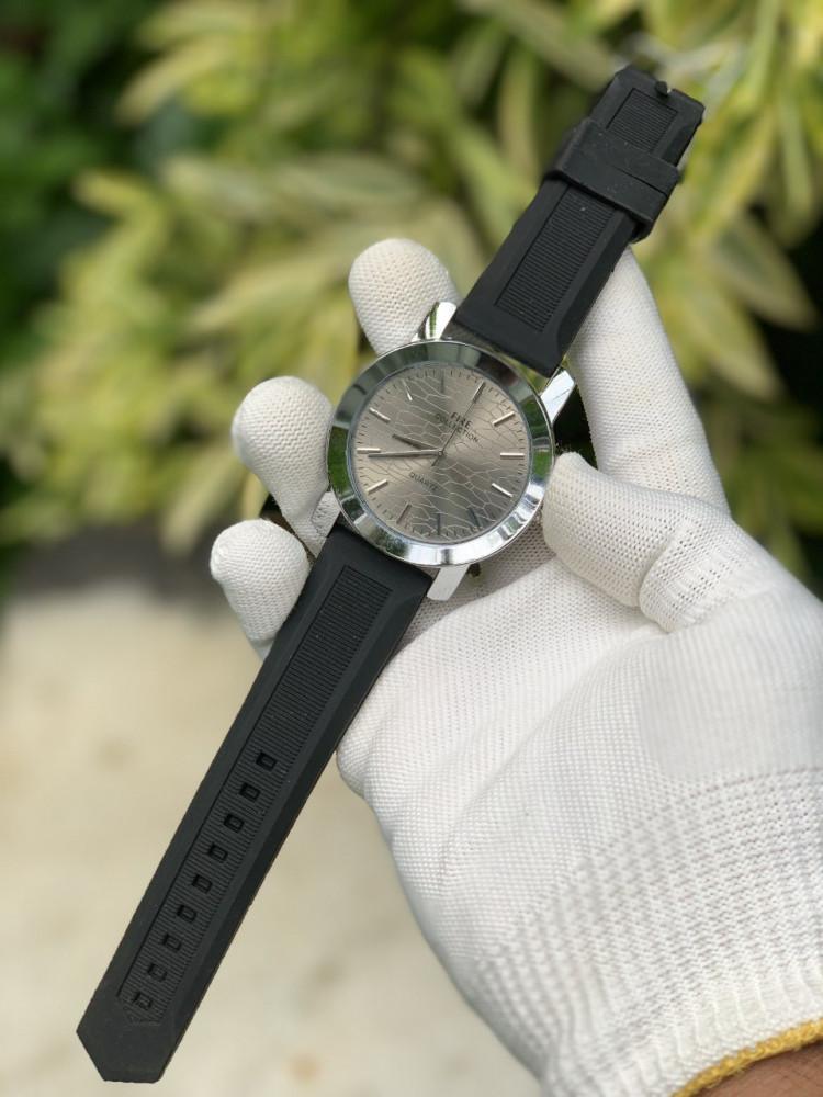 FIRE COLLECTION Analog Watch - Premium Metal Design, Affordable Price