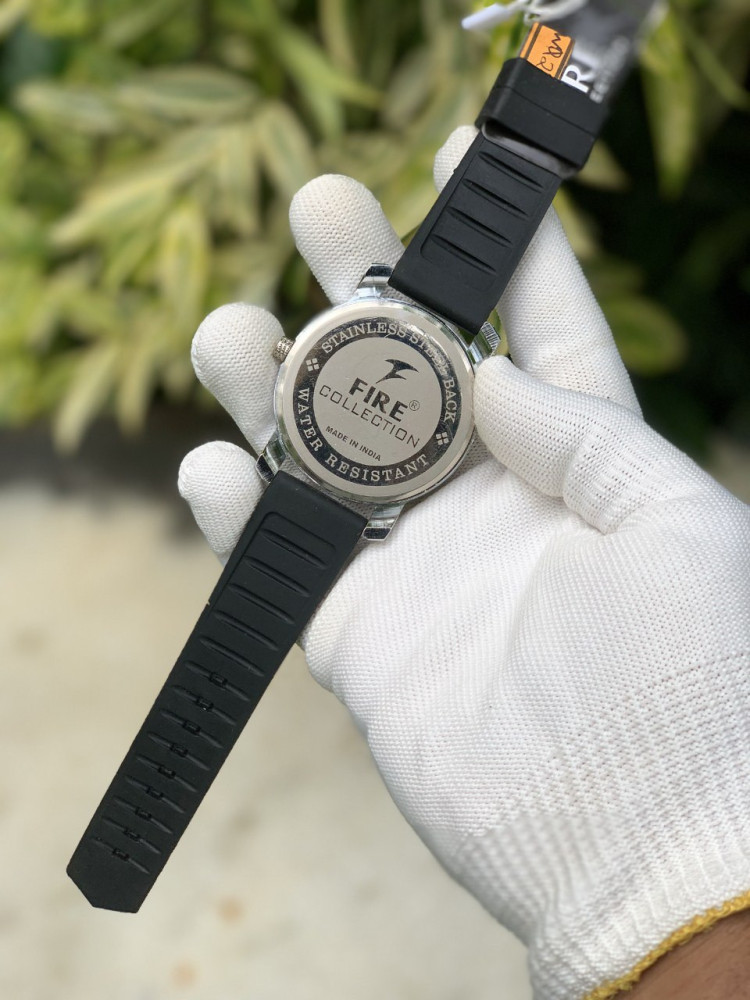 FIRE COLLECTION Analog Watch - Premium Metal Design, Affordable Price