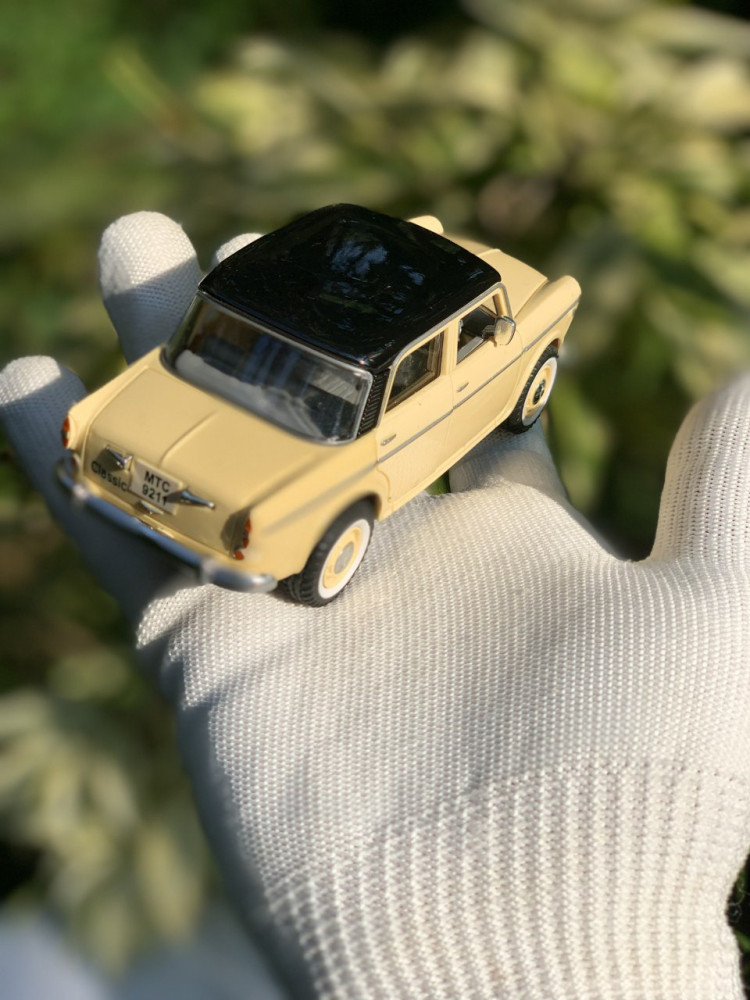 Zoom into nostalgia with these adorable Fiber Premier Padmini vintage classic car miniatures