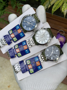 Gasiq Girls' Analog Watch - Premium, Classic & Surprise Gift,Silver