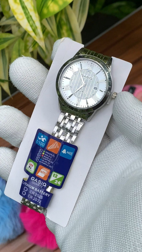 Gasiq Girls' Analog Watch - Premium, Classic & Surprise Gift,Silver