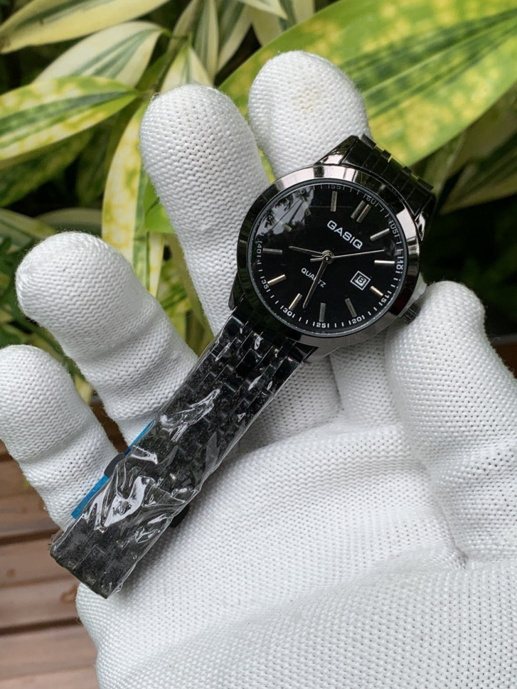 Gasiq Girls' Analog Watch - Premium, Classic & Surprise Gift,Black