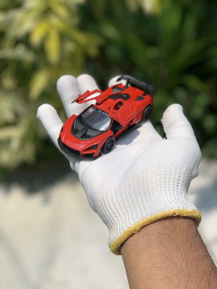 1:43 Red McLaren Senna - Aero Speed