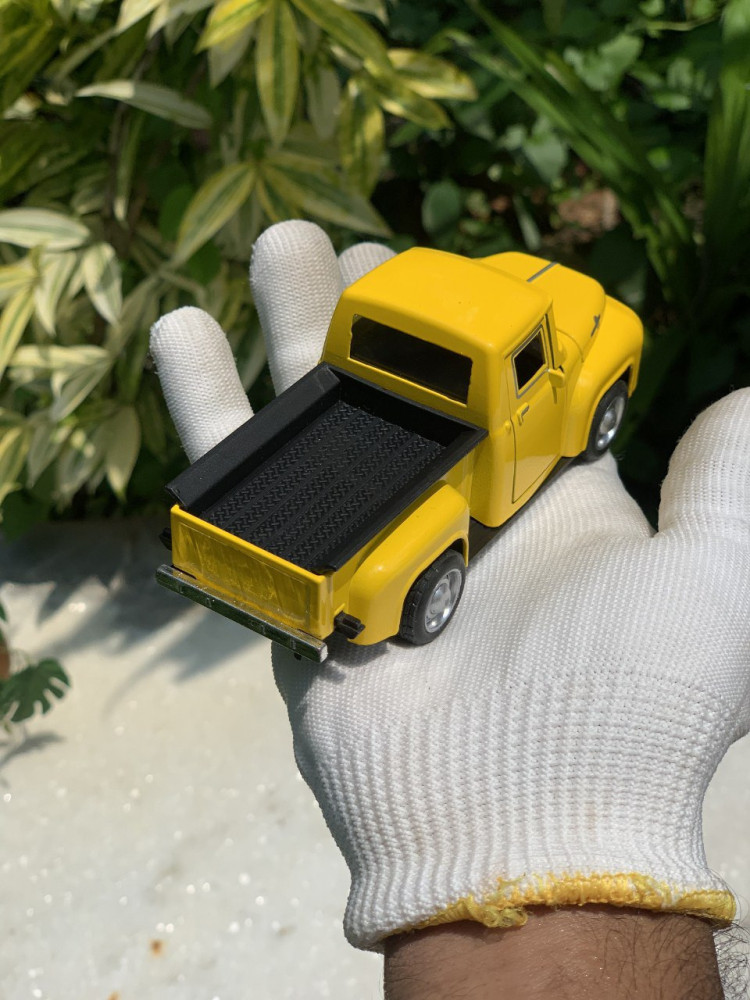 1:32 Ford F100 - Classic Colors