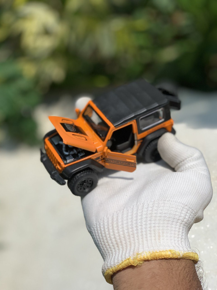 1:32 Jeep Wrangler - Triple the Adventure