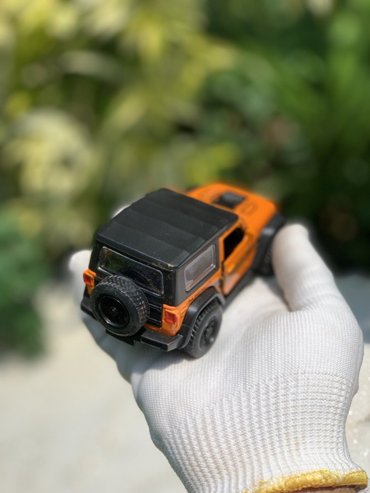 1:32 Jeep Wrangler - Triple the Adventure
